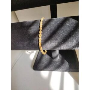 7" Gold tone rope bracelet